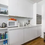 Charming Apartment Near Eiffel Tower